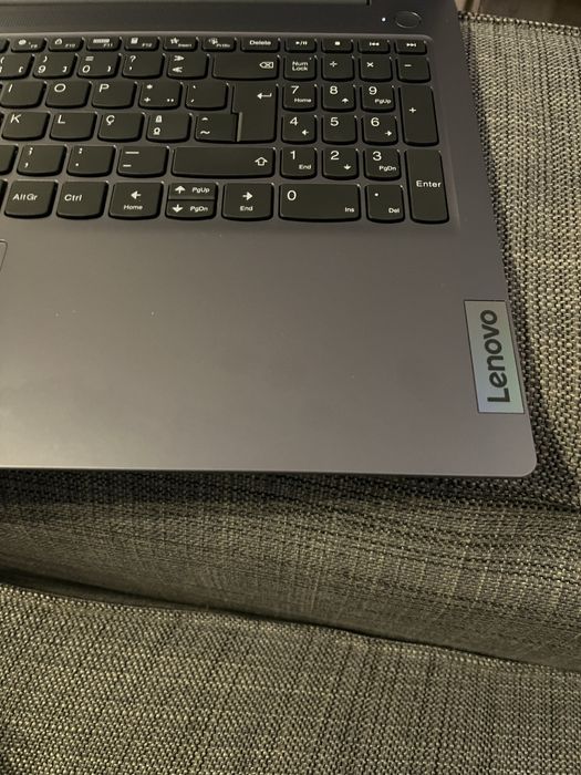 Lenovo Laptop, Like New64751281279361123