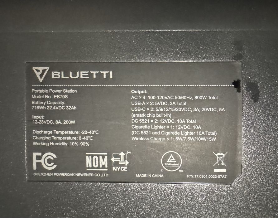 Bluetti EB70S 716Wh / 800W – портативна зарядна станція LiFePO4, ідеальний стан