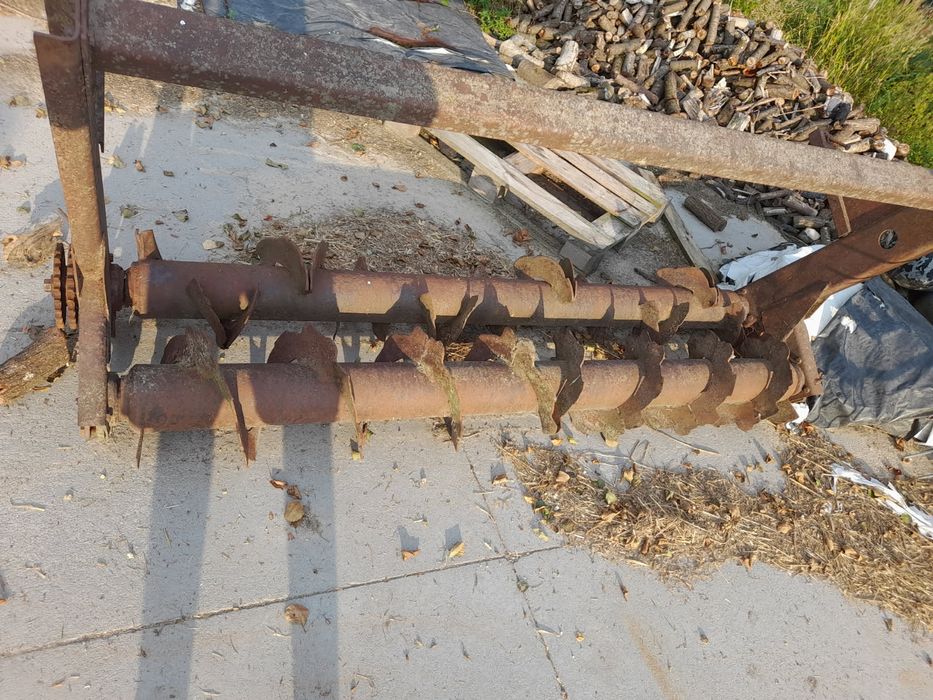 Sprzedam rozrzutnik 11tonowy