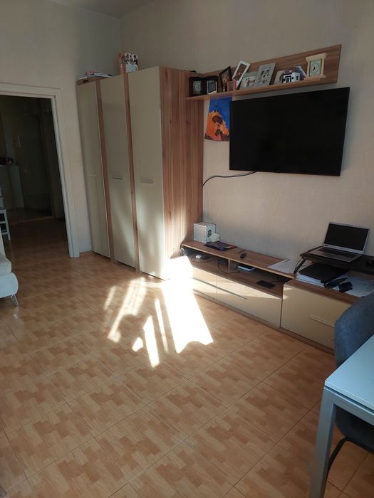 Продам двух кімнатну квартиру в Броварах район Старий центр