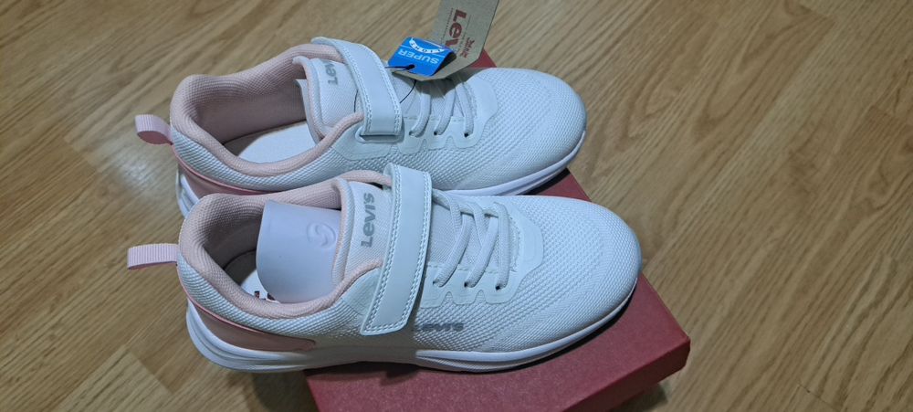 Adidaski Levis rozm.35 dla dziewczynki