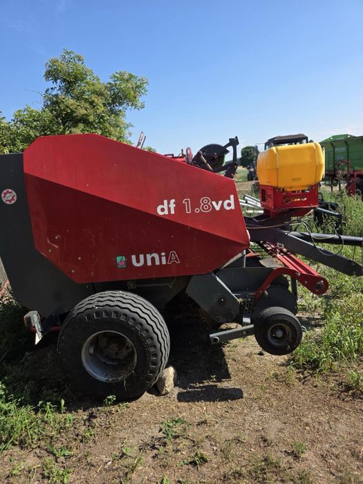Prasa rolująca Unia Famarol DF 1.8 VD