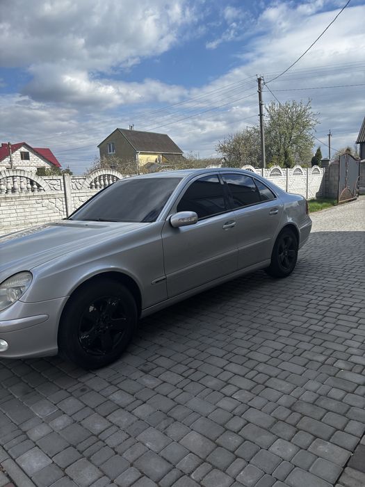 Продам w211 2,7 дизель