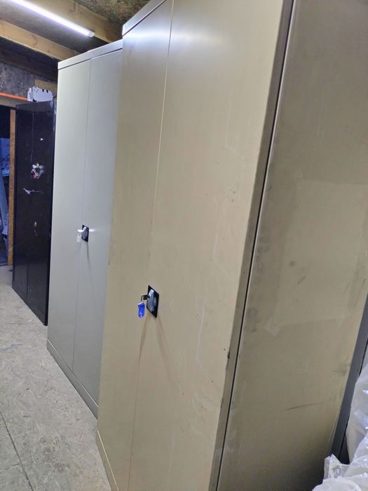 Szafy metalowe do magazynu garażu piwnicy