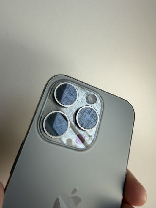 iPhone 15 Pro 128GB | 89% bateria | pudełko + 4 etui