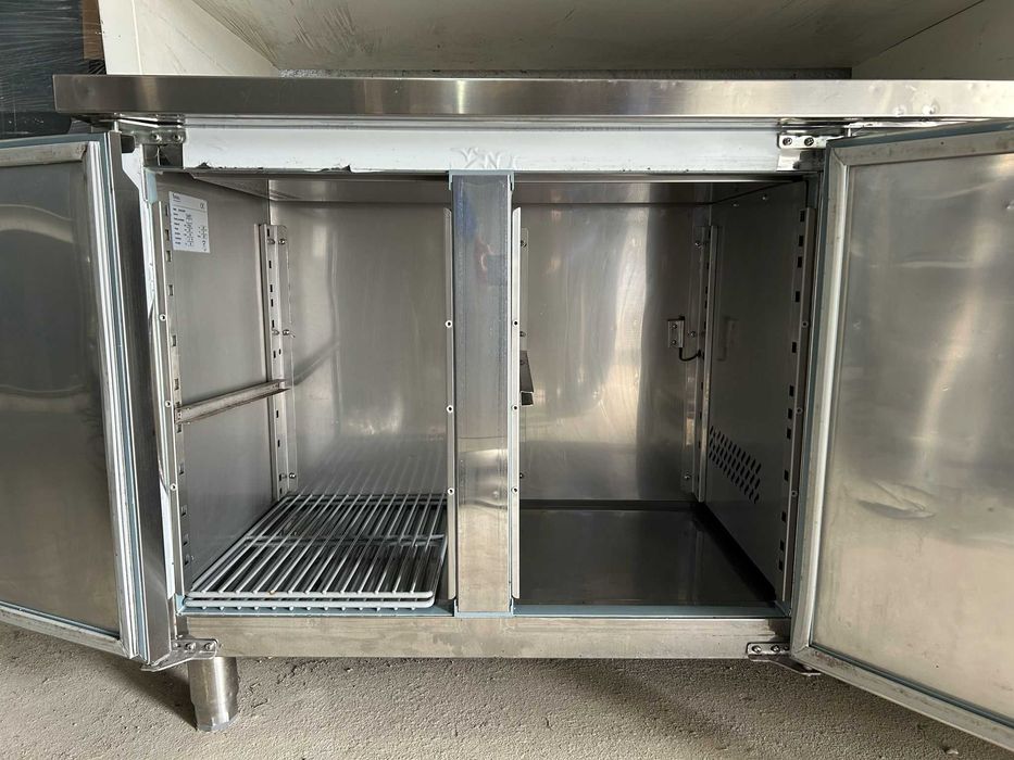 Bancada Horizontal frio em Inox com 2 portas + gaveta Forcar