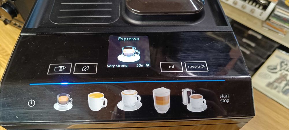 Кофемашина -Кавоварка Siemens  EQ 500 integral