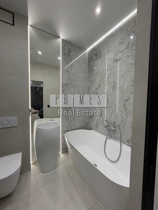 Продажа 2к квартиры 58м2, ЖК Новопечерские Липки, ул. Верхогляда, 17в