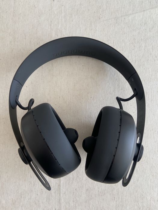 Auscultadores pretos Bluetooth