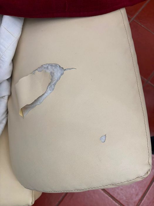 Vendo 2 Sofás de sala