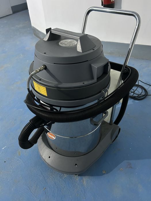 Lavadora de alcatifas e estofos TMB Extract Top