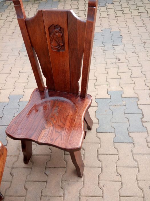 Stół dębowy z 4 krzesłami