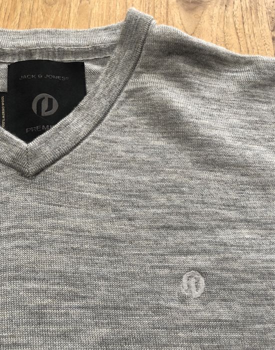 Sweter męski wełniany merino  Jack&Jones szary w serek XL