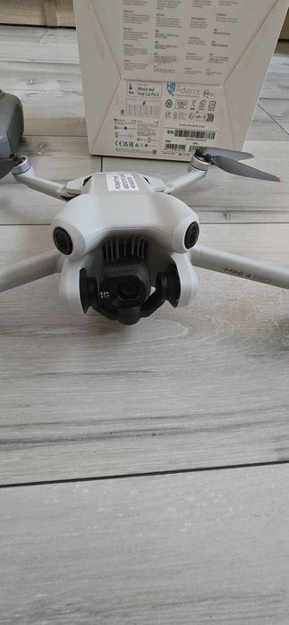 Dron Dji Mini 4 PRO