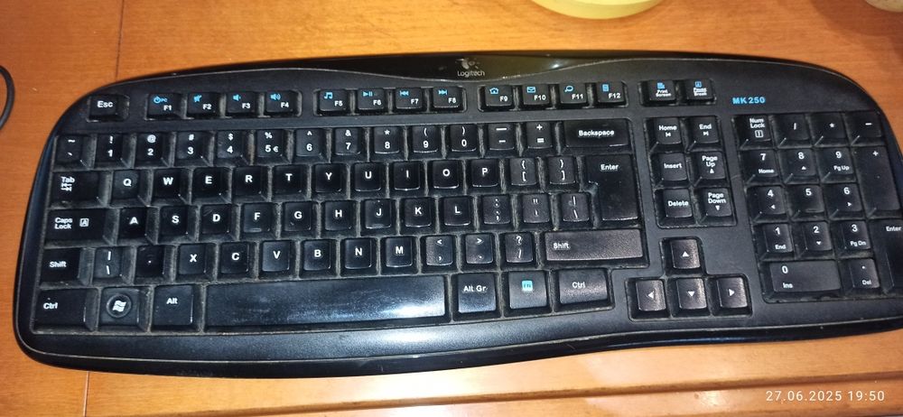 Klawiatura Logitech MK 250