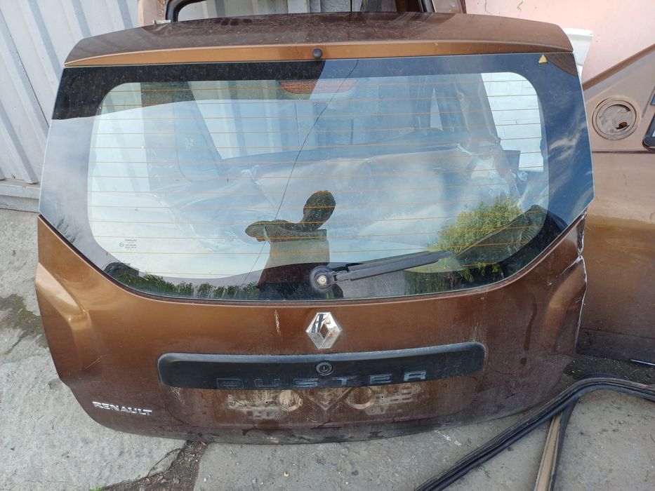 Ляда Renault Duster крышка багажника дверь