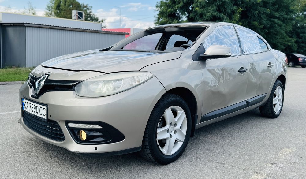 Продам Renault Fluense 2015 рік 1.5 Дизель після обстрілу!