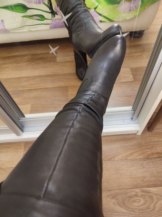 Кожа,новые! Сапожки крутые!!!