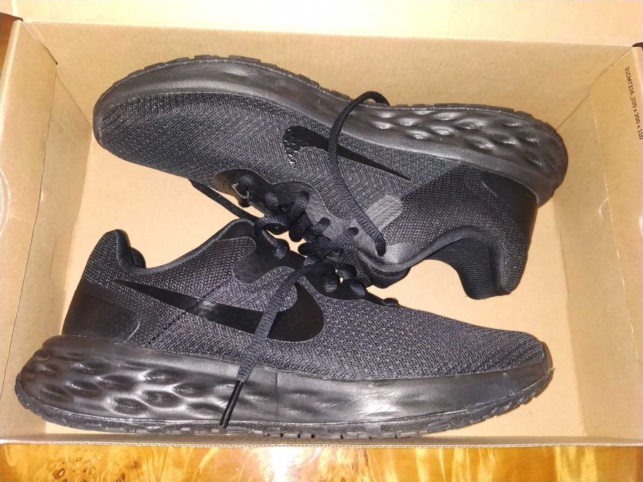 Buty Nr39 Nike Revolution 6 NN
