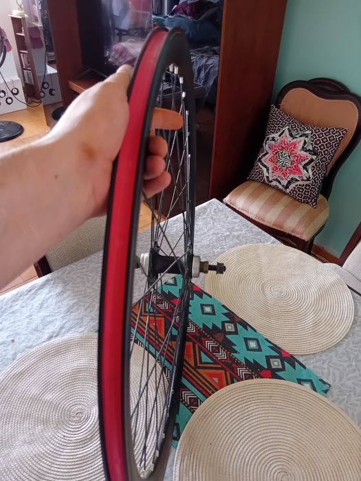 Roda fixed gear / single speed - 40mm perfil (COMO NOVA)