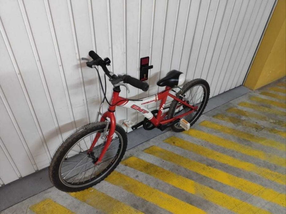 Bicicleta infantil em Excelente estado para o Verão 2026