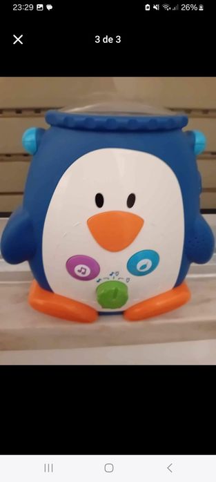 Varios brinquedos de criança