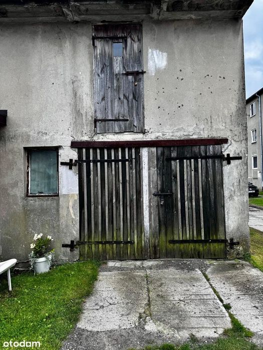 Na sprzedaż zadbane mieszkanie z garażem!