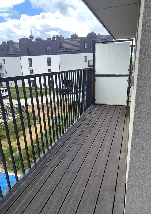 Ładna kawalerka z dużym balkonem w spokojnej okolicy - wynajmę bezpośrednio - Widok 5