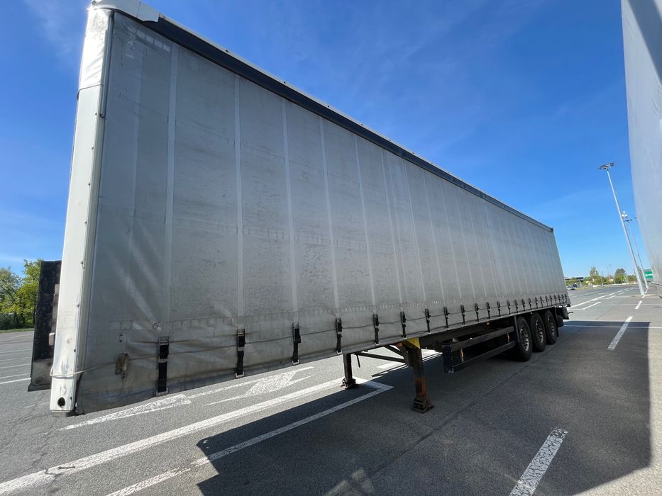 Schmitz CargobullS01.Podnoszona oś