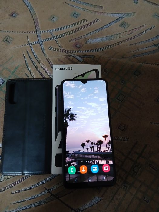 Продам  телефон  Samsung  A 30