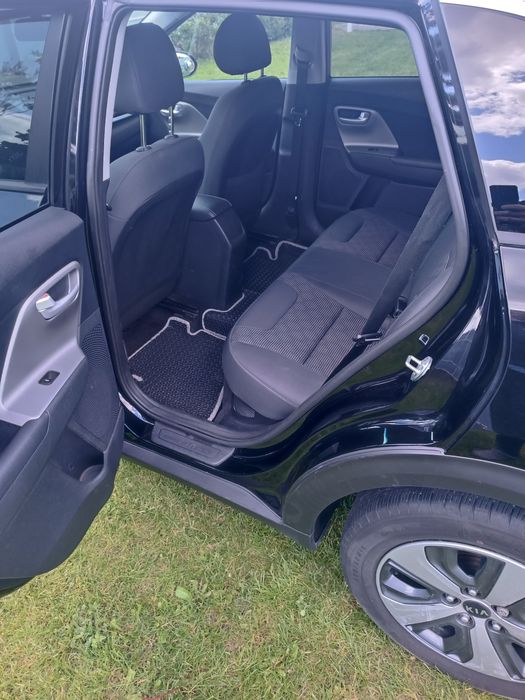 Продам машину KIA Niro