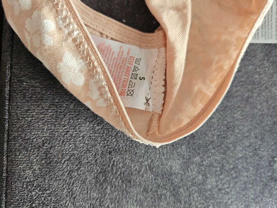 3 sztuki majtek Nowych roz S