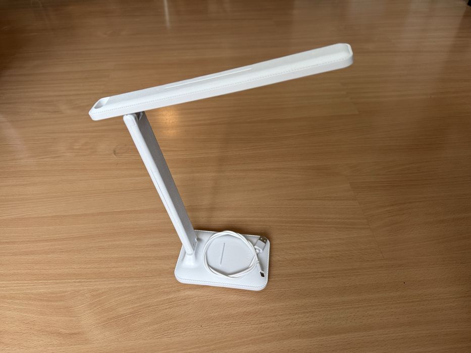 LED lampka biurkowa