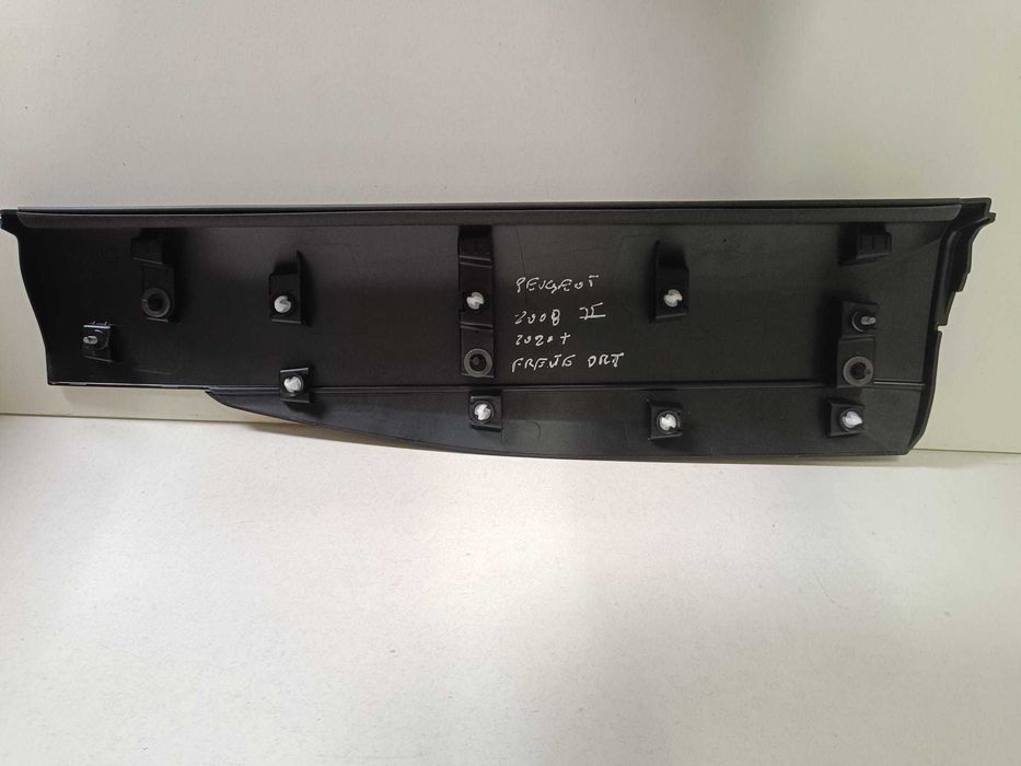 Friso Porta da frente lado esquerdo - Peugeot 2008 II  128018