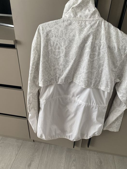 Жіноча спортивна кофта пума