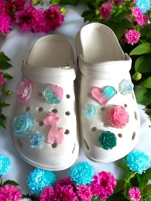 10 sztuk przypinek do butów typu Crocs Różowo Miętowe Słodziaki