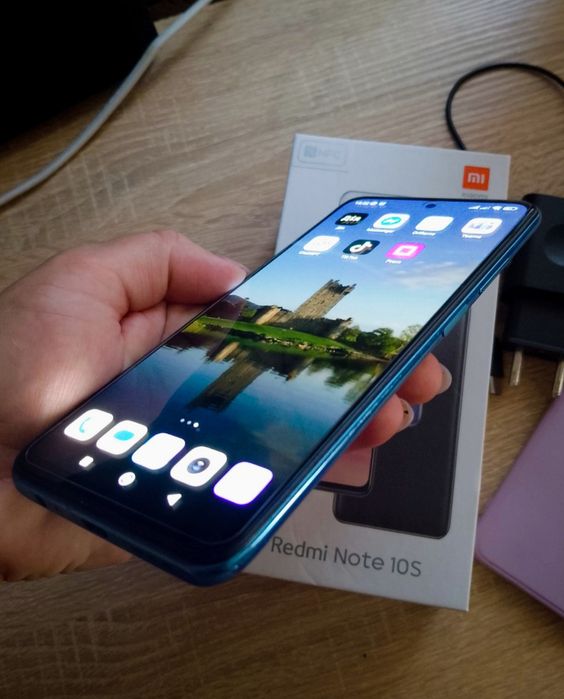 Смартфон Redmi Note 10S