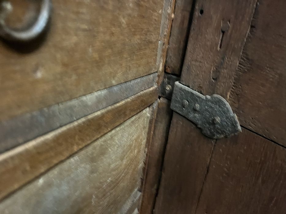 móvel rustico em madeira maciça