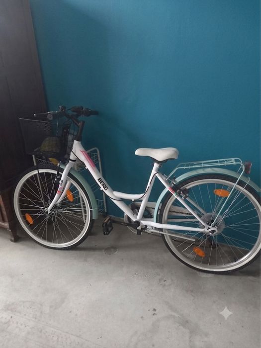 Bicicleta de Cidade BERG (Estilo Vintage / Urbana) com Cesto – Como Nova