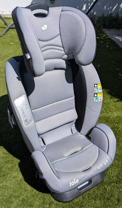 Cadeira de Bébé Joie 15-36kg (bem estimado)