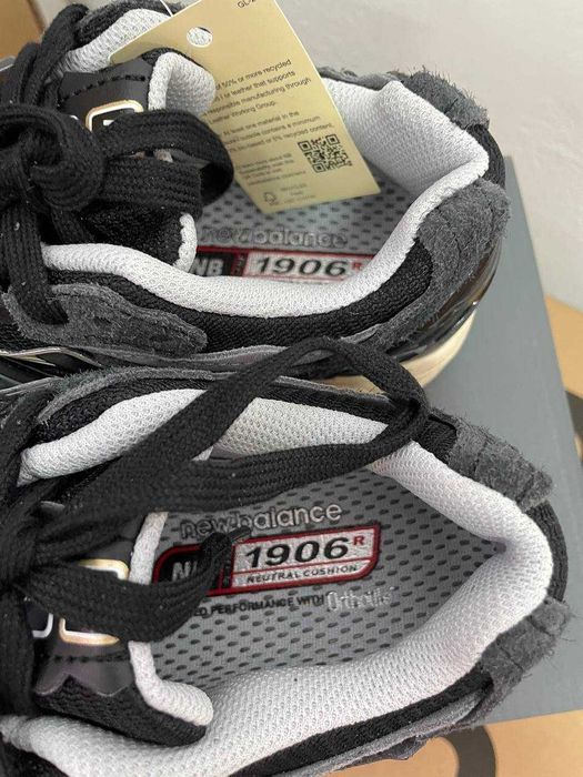 Мужские кроссовки New Balance 1906D Black Protection Pack Premium.