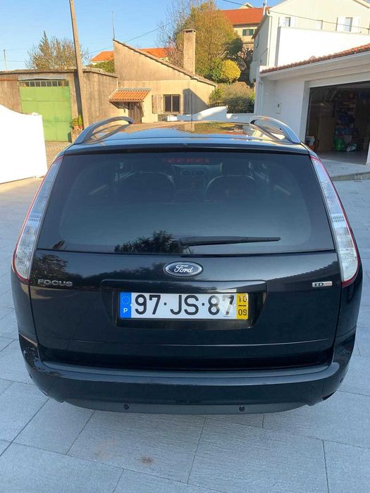 Carrinha Ford Focus em excelente estado.