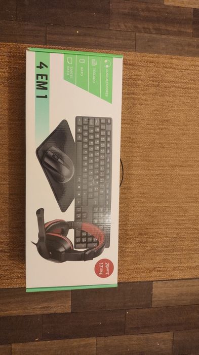 Conjunto headset+rato+teclado+tapete