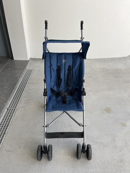 Carrinho de crianca de passeio