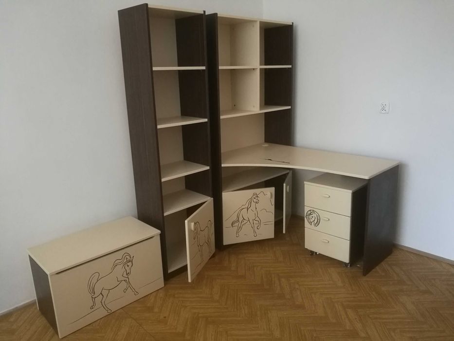 Zestaw mebli do pokoju dziecięcego lub młodzieżowego MEBLIK z motywem