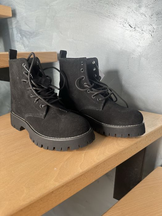 Продам нове взуття UP8 Blanch poland