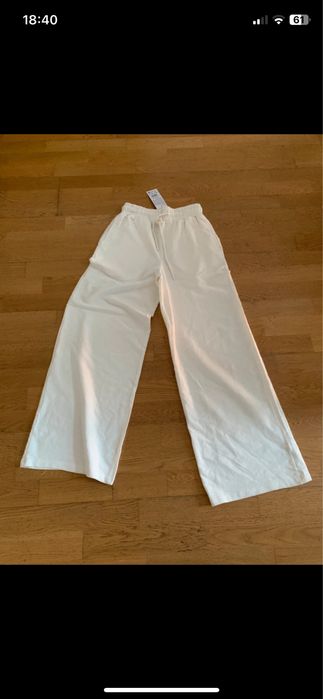 Spodnie dresowe białe