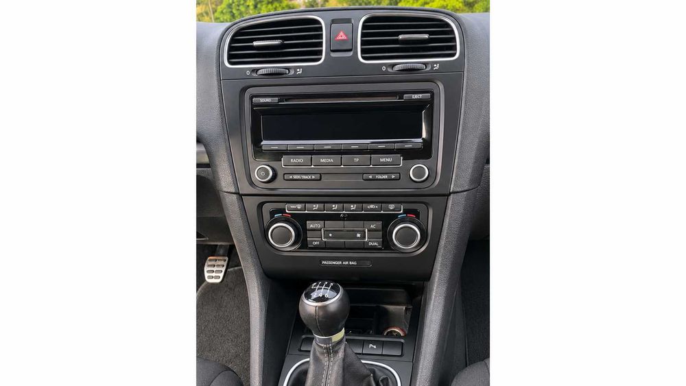 VW Golf Variant 1.6 TDI 105cv | 09/2011 | 269.500 km | Bem estimada