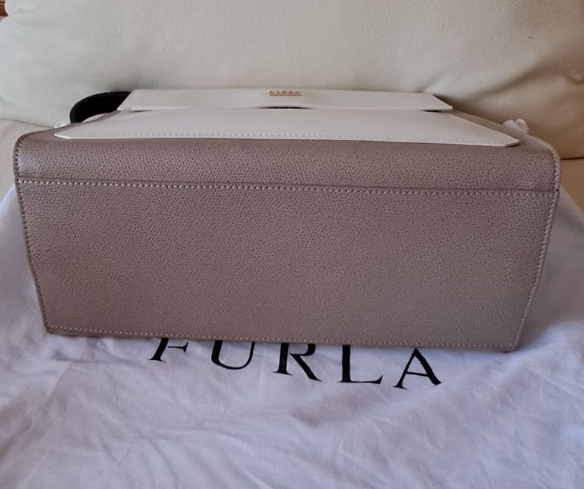 Mala Furla em pele