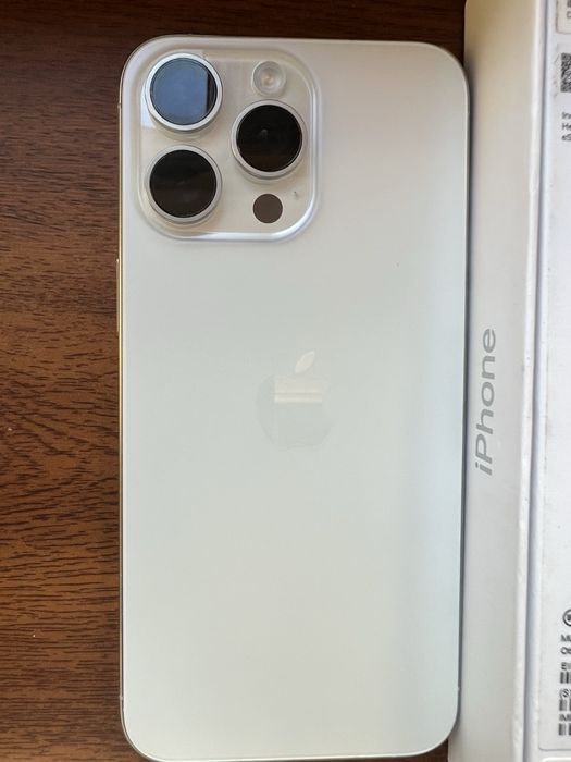 Продам Айфон 15 про Макс IPhone 15 PRO MAX